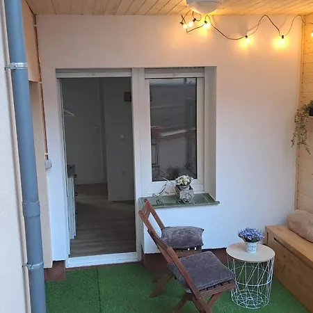 In The Old Town With Cool Terrace!! Private Parking Appartamento