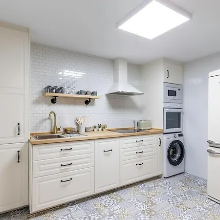 アパート Old Town At Your Feet! Terrace And Private Parking *